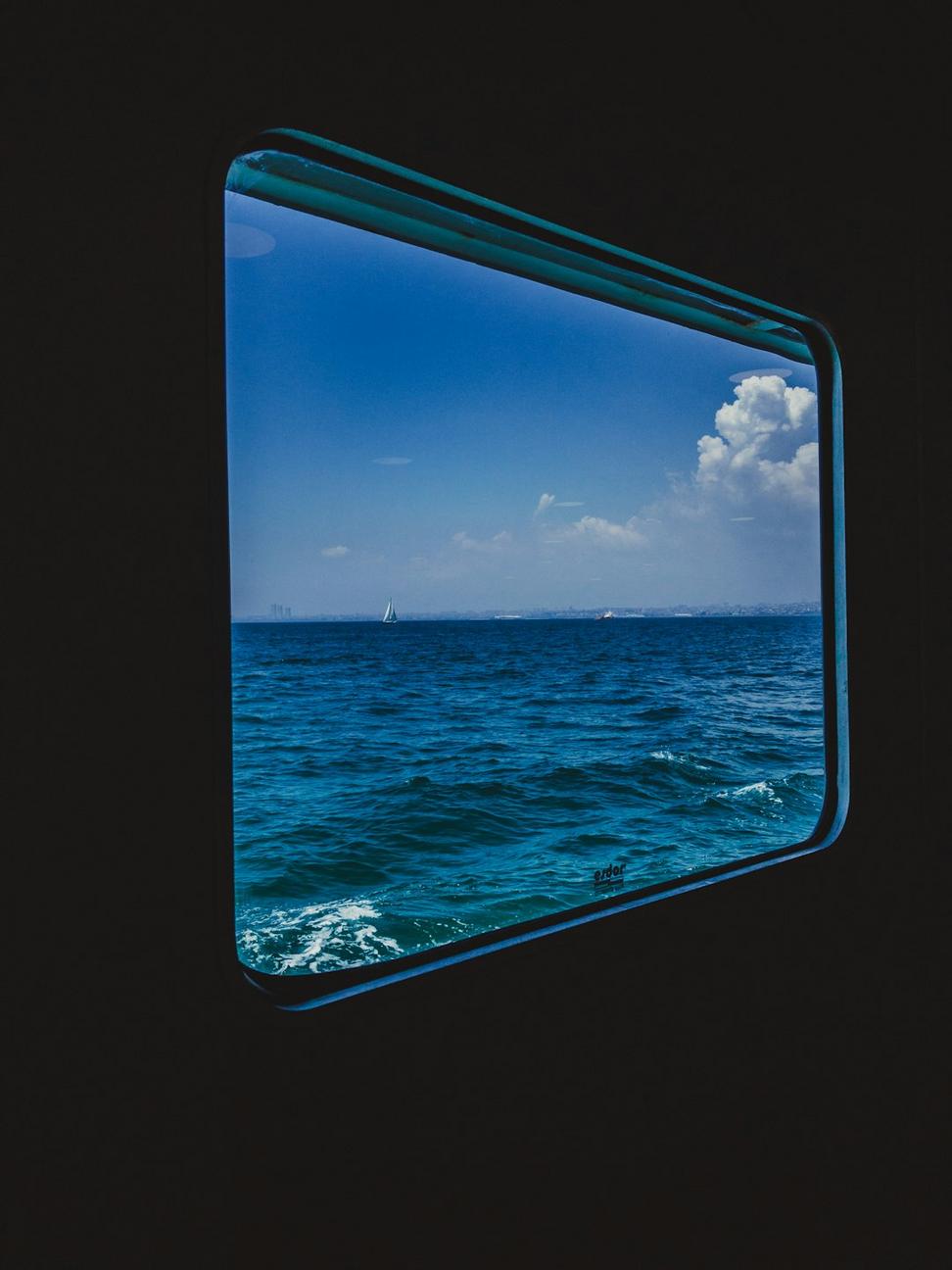 Deluxe Oceanview Suite